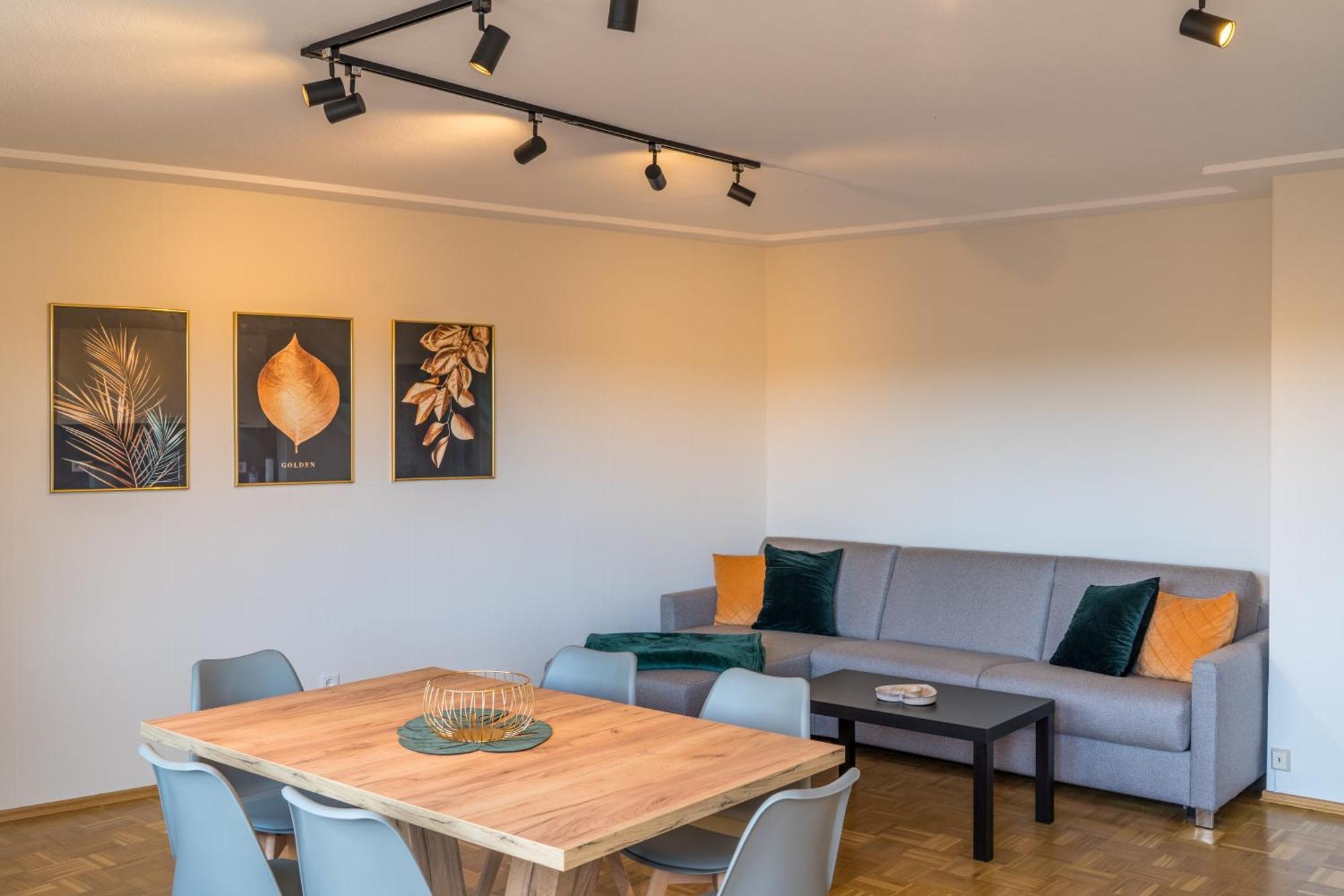 Ferienwohnung Nadine Petschler Obereisenheim Εξωτερικό φωτογραφία